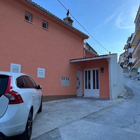 Apartman Ivica Omiš Zewnętrze zdjęcie