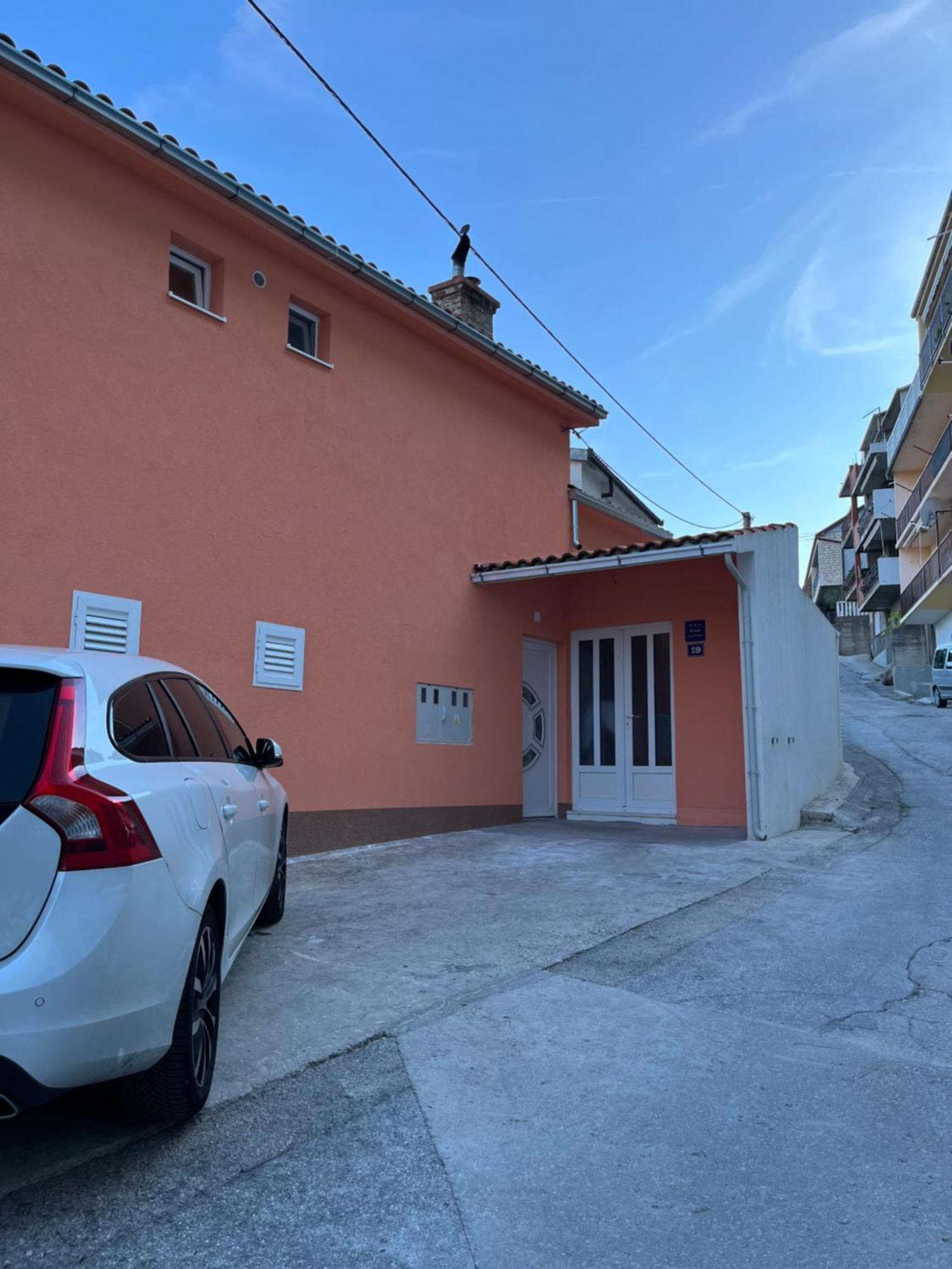 Apartman Ivica Omiš Zewnętrze zdjęcie